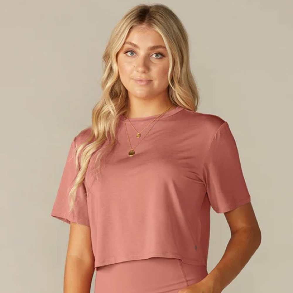 Tavi Active Sold @Neiman Marcus Canyon Crop Tee Luxuriously Soft Sz XS